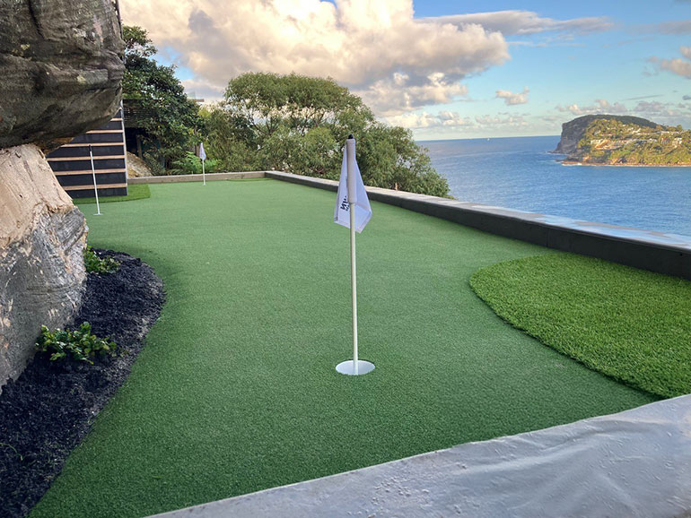 LANDSCAPE & GOLF